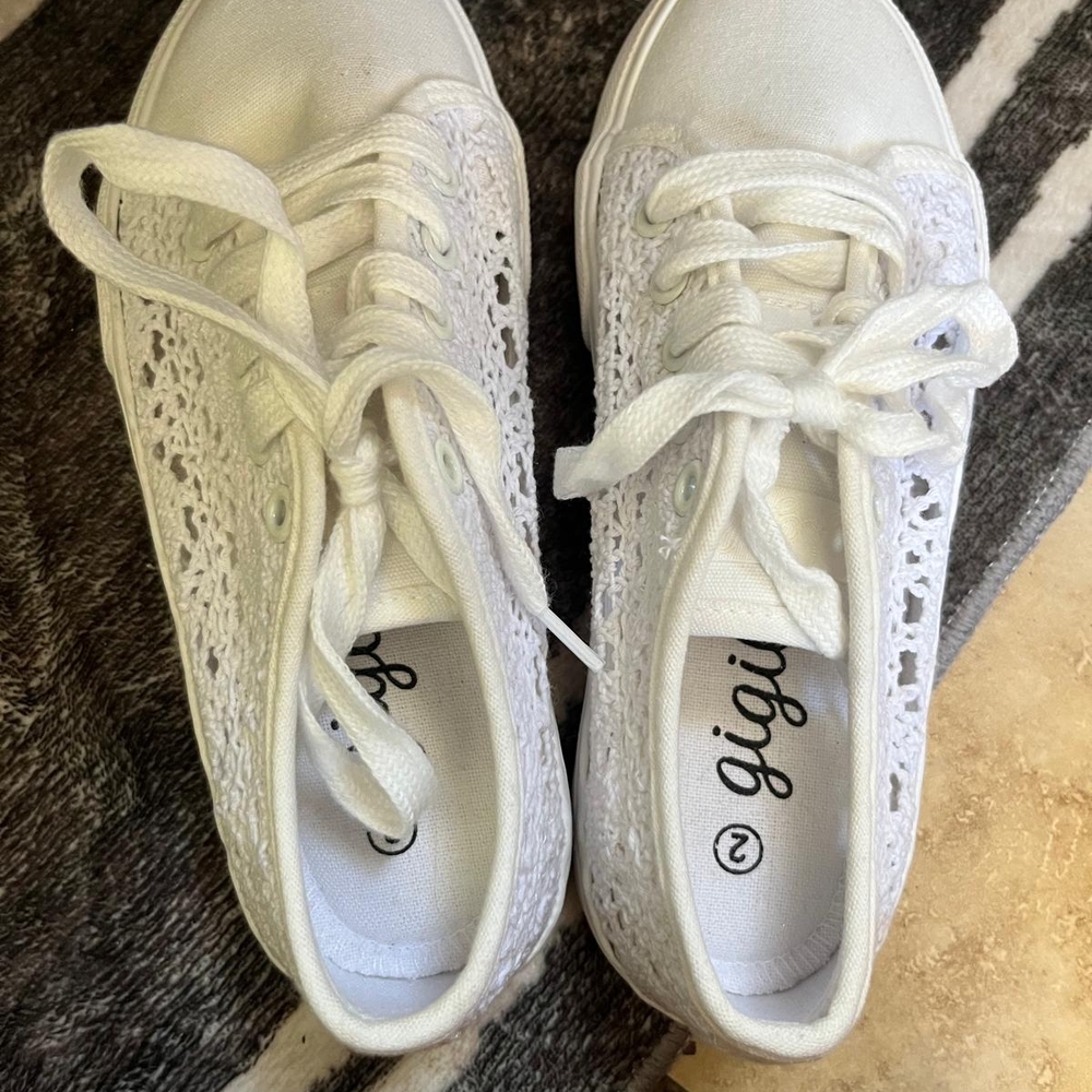 Women's White Lace Sneakers